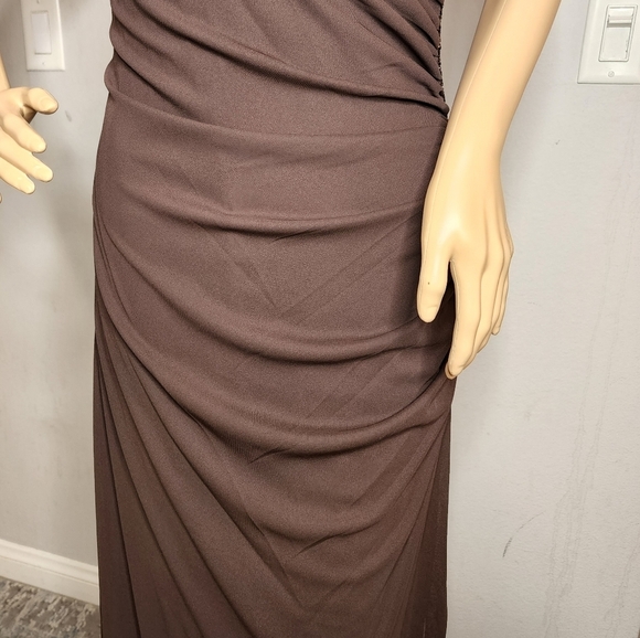 NWT Laundry by Shelli Segal brown stretch gown. 12 - Picture 11 of 16